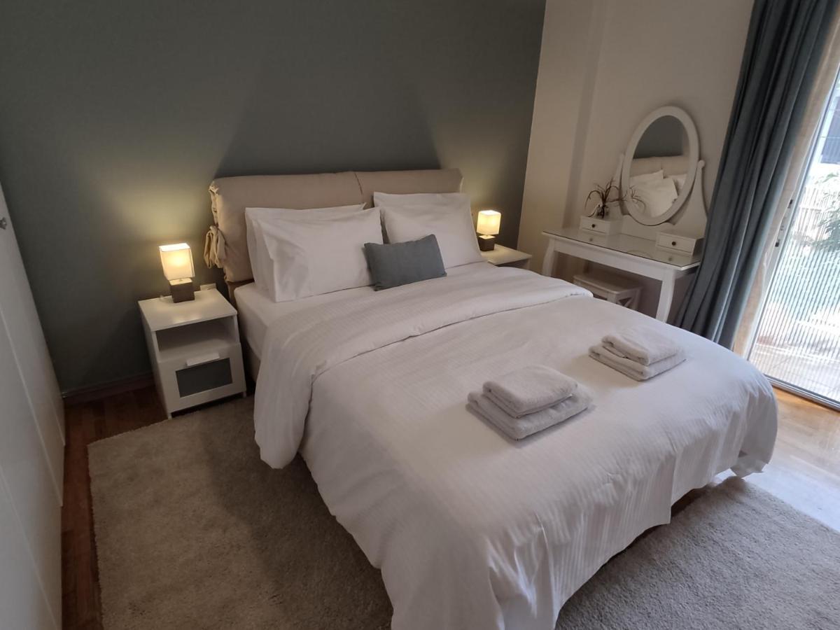 Central & Comfortable, 70M² Apt In Neos Kosmos Athen Eksteriør billede